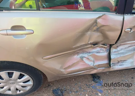 2005 Toyota Camry Le from USA, damaged, VIN 4T1BE32KX5U941056